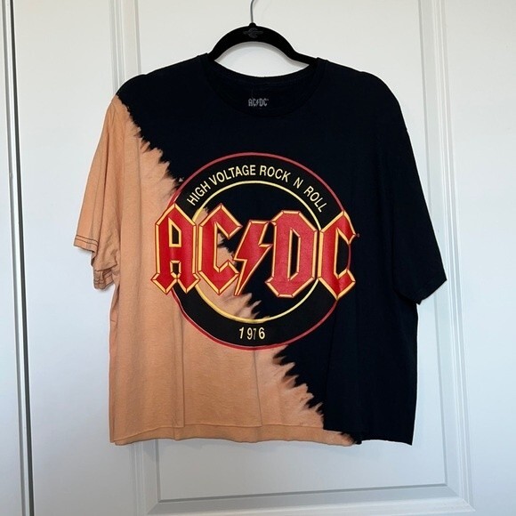 Plus Size ACDC Bleach Graphic Cropped Tee | 3X NWT - Picture 1 of 11